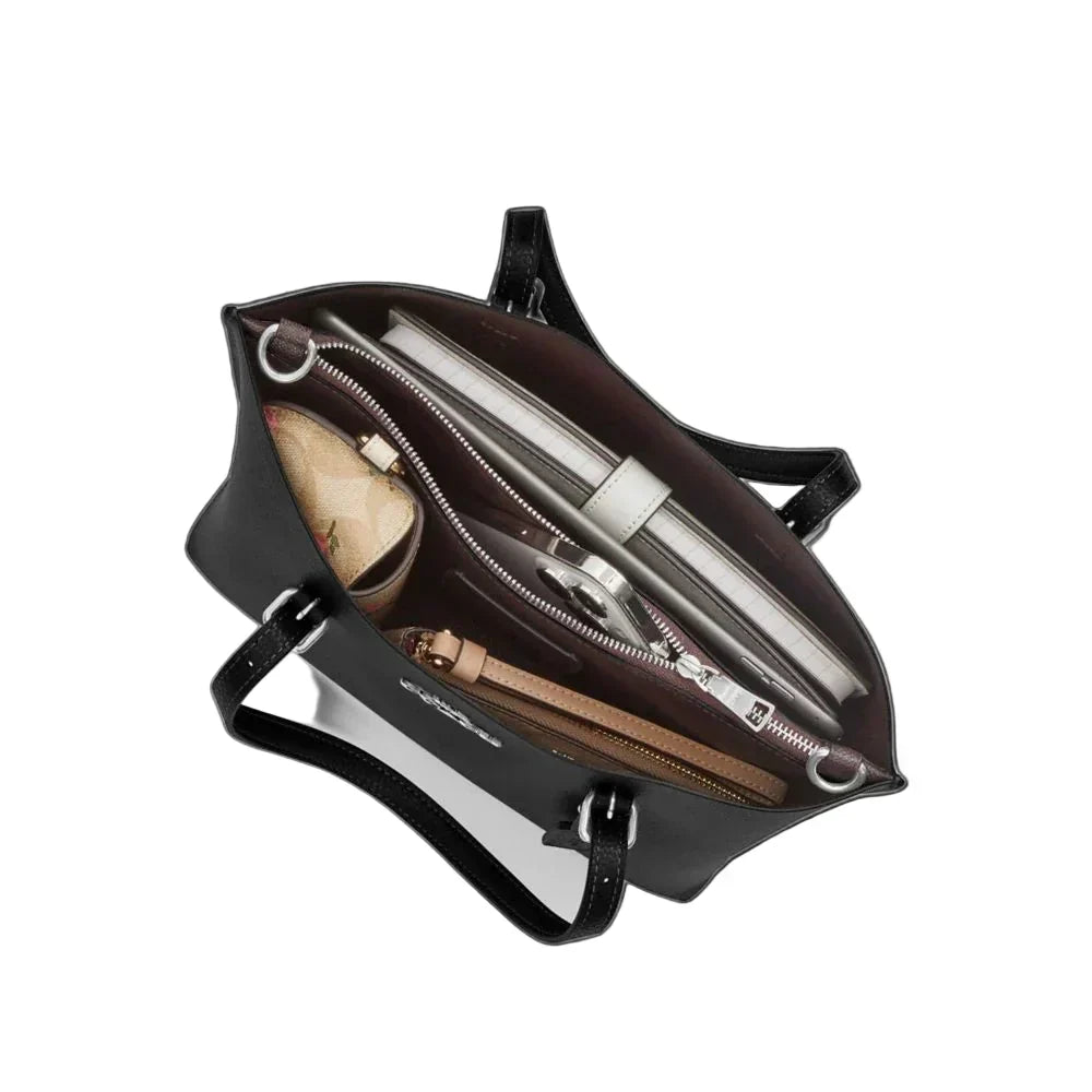 Die Mollie Tragetasche 25 aus Signature Canvas – Walnuss/Schwarz