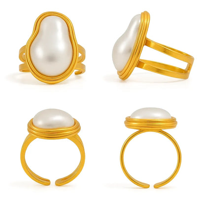 Luna Pearl Ring
